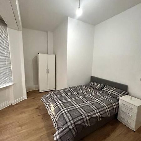 Leicester Spacious Flat With Free Parking Esterno foto