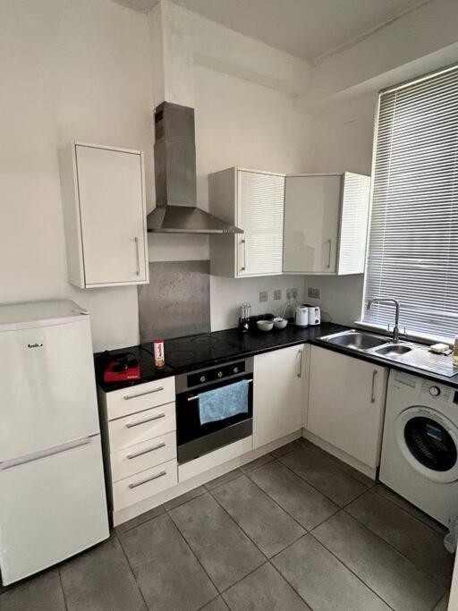 Leicester Spacious Flat With Free Parking Esterno foto
